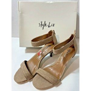 Style & Co Woman's Beige Colored Heels size 7.5 New In Box
